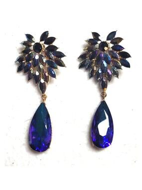 Vtg Gold Tone Color Change Blue Purple Teardrop Dangle Earrings Runway Statement